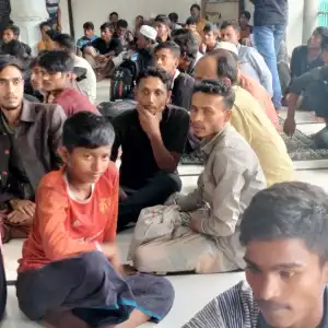 110 warga etnis Rohingya terdampar di pantai Aceh Utara