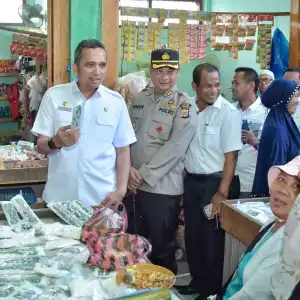 Jaga Laju Inflasi di Sabang, Pj Wali Kota-Kapolres Tinjau Pasar Induk