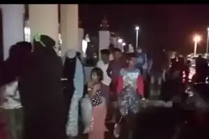 110 Pengungsi Rohingya Terkatung-katung di Depan Kantor Bupati Aceh Utara