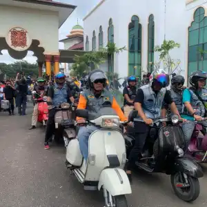 Kedatangan Anies ke Aceh Dikawal Rombongan Vespa