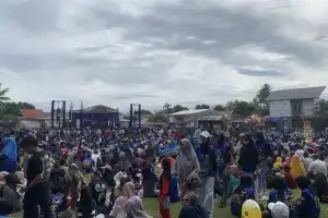 Ribuan Warga Aceh Ikut Jalan Santai Bersama Anies Baswedan