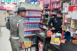 Satpol PP-WH dan Bea Cukai Gelar Operasi Pasar Berantas Rokok Ilegal di Aceh Jaya