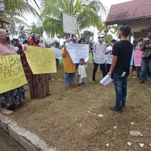 Tak Hargai Kearifan Lokal, Warga Minta Pengungsi Rohingya Dipindahkan