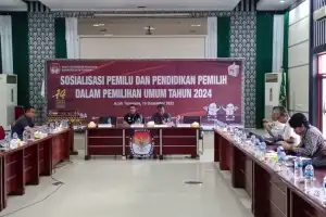 LSM dan Jurnalis di Agara Dibekali Pendidikan soal Pemilih Untuk Pemilu 2024