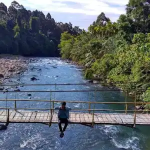 Melihat Panorama Alam Krueng Lhoksandeng di Negeri Japakeh