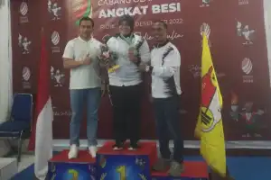 Atlet Angkat Besi Kontingen Aceh Barat Raih Medali Emas