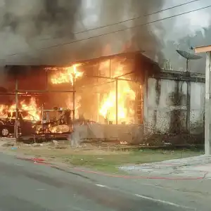 Satu Unit Ruko di Aceh Barat Ludes Terbakar