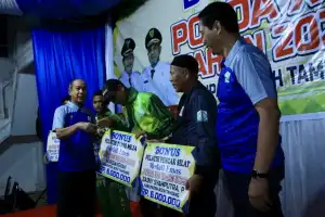 Atlet PORA asal Aceh Tamiang Terima Bonus dari Bupati
