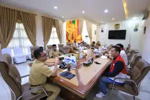 Bakri Siddiq Minta Pertamina Tambah Kuota BBM Subsidi untuk Nelayan Banda Aceh