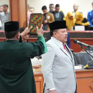 TRK Resmi Dikukuhkan Jadi Wakil Ketua DPR Aceh