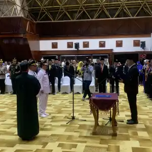 Achmad Marzuki Lantik PJ Bupati Aceh Tengah dan Aceh Tamiang