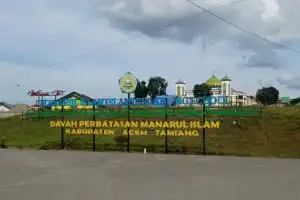 Pengabdian Sang Ustaz di Perbatasan Aceh