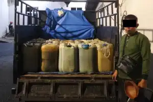 Polisi Tangkap Penimbun 264 Liter BBM di Aceh Selatan