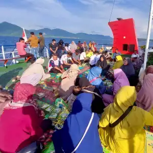 Penumpang Kapal dari Sabang Kenang 27 Tahun Tenggelamnya KMP Gurita