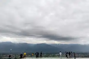 Alas Hills, Tempat Nongkrong Favorit Kawula Muda Agara 