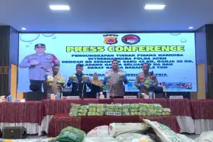 Polisi Temukan 42 Kg Sabu Disemak-semak Kawasan Pantai Aceh Timur, Pemilik Diburu