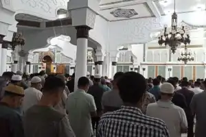 Jemaah Masjid Raya Baiturrahman Shalat Ghaib untuk Korban Gempa Turki
