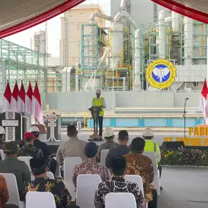 Jokowi Resmikan Pabrik Pupuk PT PIM, Nilai Investasinya Rp 1,7 Triliun