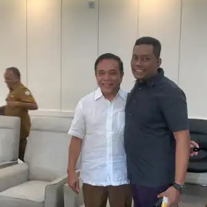Irwandi dan Pon Yahya Gelar Pertemuan Tertutup di DPRA
