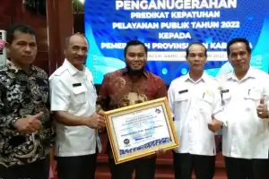 Pemkab Bener Meriah Terima Penghargaan dari OmbudsmanÊAceh