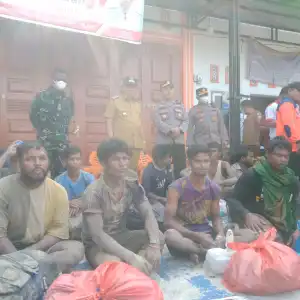 Pengungsi Rohingya yang Mendarat di Abdya Dievakuasi ke Puskesmas Blangpidie 