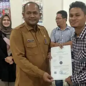 Belasan IKM di Aceh Utara Dapat Sertifikat Merek Dagang