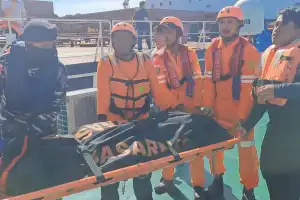 Tewas Tertimpa Plat Baja, ABK Asal Filipina Dievakuasi ke Banda Aceh