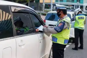 Tilang Manual Kembali Diterapkan, Tapi Tak Boleh Ada Razia