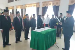 PJ Bupati Bener Meriah Lantik 5 Anggota Baitul Mal Periode 2023-2028