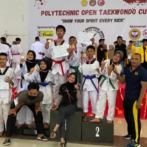 Atlet Taekwondo Bener Meriah Jadi yang Terbaik Turnamen Poltek Cup Lhokseumawe