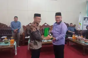 Kunker ke Aceh Singkil, Haji Uma Pertanyakan Tata Kelola Aset Pemda