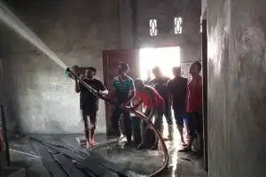 Satu Unit Rumah Warga di Babahrot Abdya Terbakar