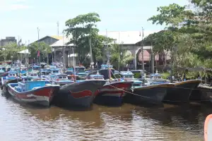 Sudah Sebulan Nelayan Aceh Barat Tidak Melaut Akibat Cuaca Buruk