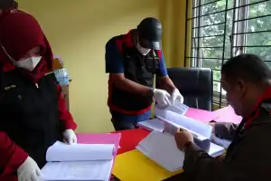 Jaksa Geledah Kantor MAA Terkait Dugaan Korupsi Pengadaan Buku Adat