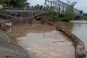 BPJN Bakal Tangani Jalan Amblas Ujung Jembatan Pribu Aceh Barat