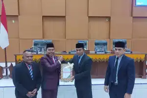 Pemkab Pidie Serahkan RAPBK 2024 Rp 2 Triliun