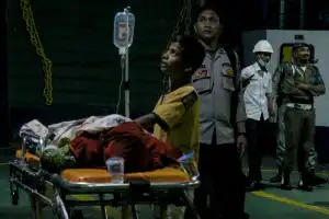 Foto: Proses Evakuasi 219 Etnis Rohingya di Pelabuhan Ulee Lheue