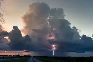 BMKG Imbau Nelayan di Barat dan Selatan Aceh tidak Melaut Bila Melihat Awan Hitam