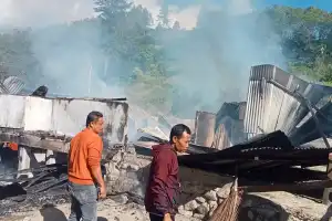 Satu Unit Rumah Warga di Bener Meriah Hangus Terbakar