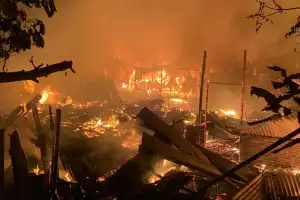 Delapan Rumah Warga Gampong Jawa Langsa Ludes Terbakar