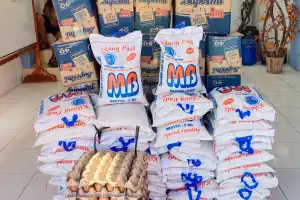 Mahasiswa Singkil Salurkan Bantuan Pangan untuk Korban Banjir ke BPBD