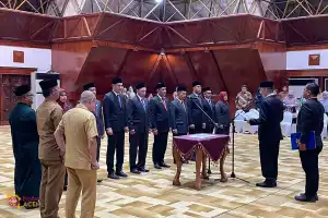 Achmad Marzuki Lantik Sembilan Pejabat Eselon II Pemerintah Aceh