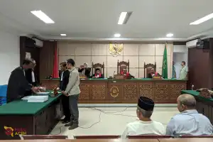Tiga Terdakwa Kasus Korupsi APE Dituntut 42 Bulan Pidana Penjara