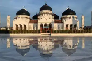 Seorang Anak Tewas Diduga Tersengat Listrik Taman Masjid Raya Baiturrahman
