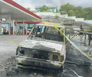 Mobil Kijang Super Hangus Terbakar Usai Isi BBM di SPBU Blok C Bener Meriah