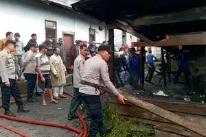 Pria ODGJ Diduga Sengaja Bakar Rumah di Kampung Tingkem