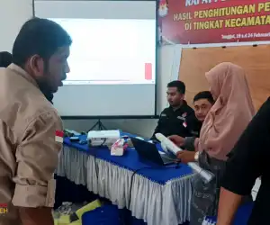 Foto: Rekapitulasi Suara Pemilu 2024 di Kecamatan Kota Sigli