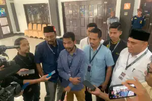 Delapan Caleg DPD Kompak Lapor Dugaan Penggelembungan Suara di Pidie