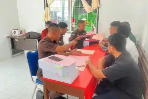 Sudah P21, Tersangka Kasus Korupsi Puskesmas Lamtamot Diserahkan ke JPU