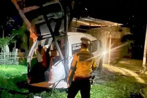 Diduga Sopir Hiace Mengantuk, Warga Medan Meninggal Dunia di Aceh Selatan
